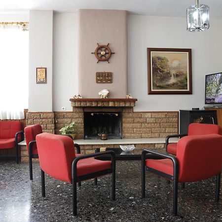 Noufara Hotel كامينا فورلا المظهر الخارجي الصورة