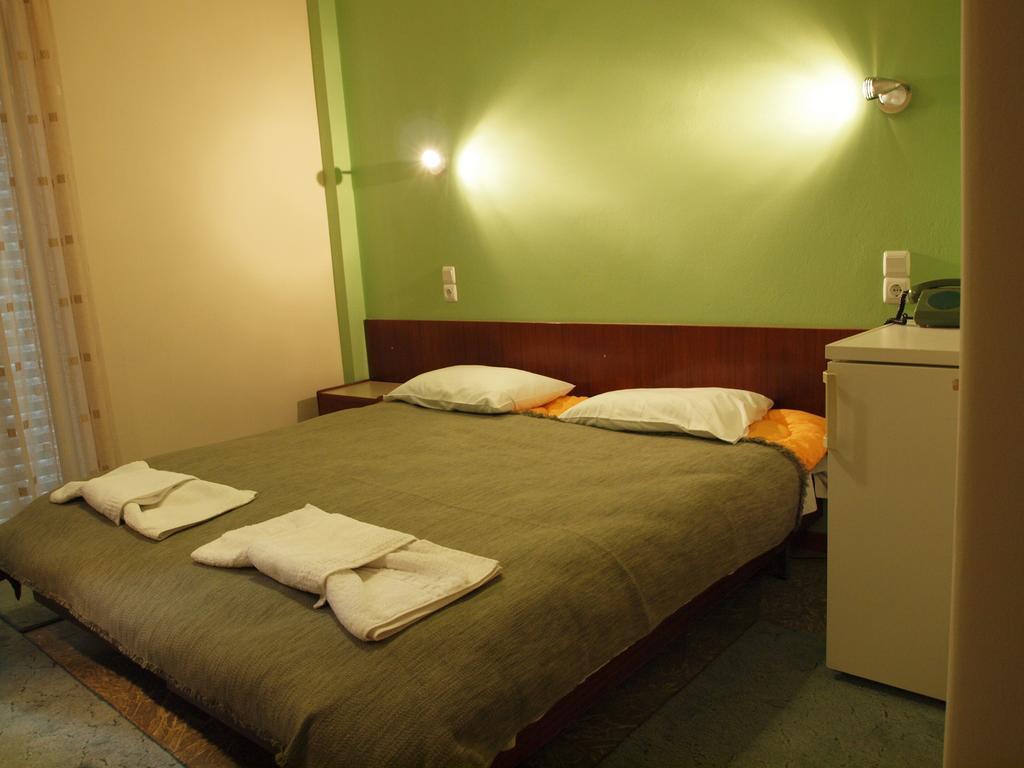 Noufara Hotel كامينا فورلا المظهر الخارجي الصورة