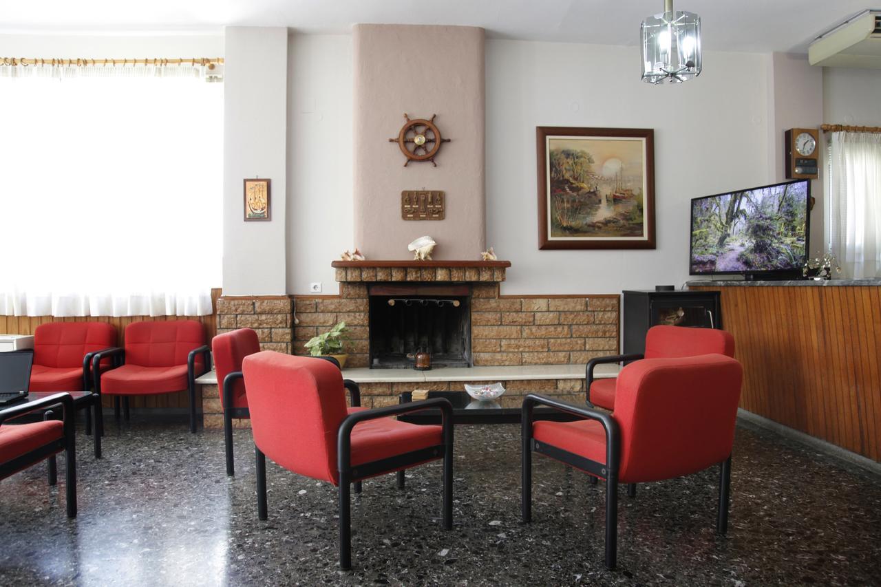 Noufara Hotel كامينا فورلا المظهر الخارجي الصورة